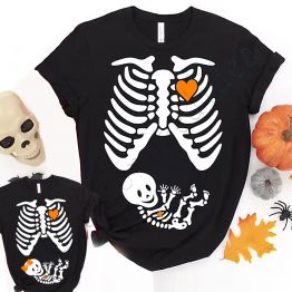 Skeleton Maternity Halloween T-shirt, Halloween Pregnancy Shirt 