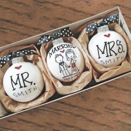 Personalized Married/Engaged MR & MRS ORNAMENT SET of 3